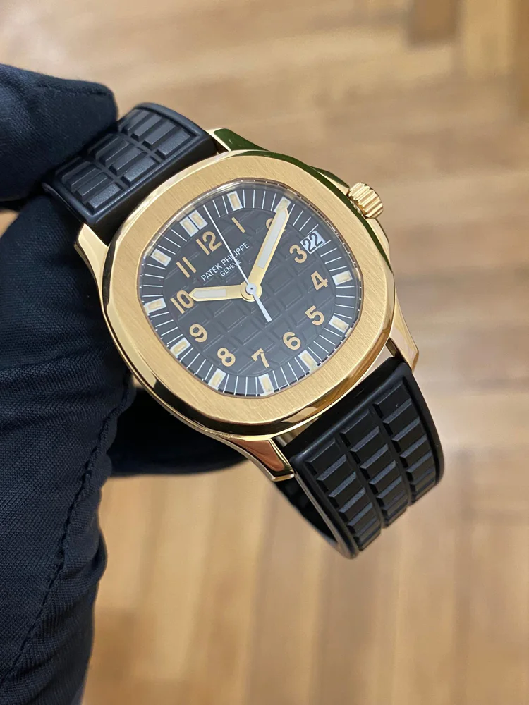 Patek Philippe Aquanaut + Extract from the Archives 2000